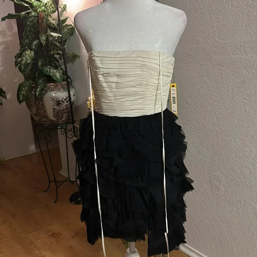 Alice + Olivia white black bubble Dress size 2 - Picture 3 of 11